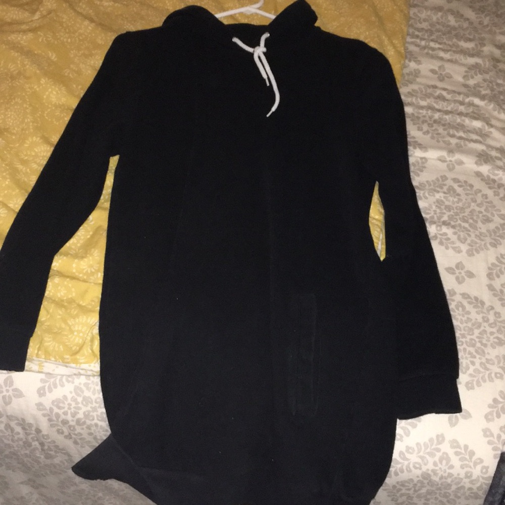 XS black men’s hoodie